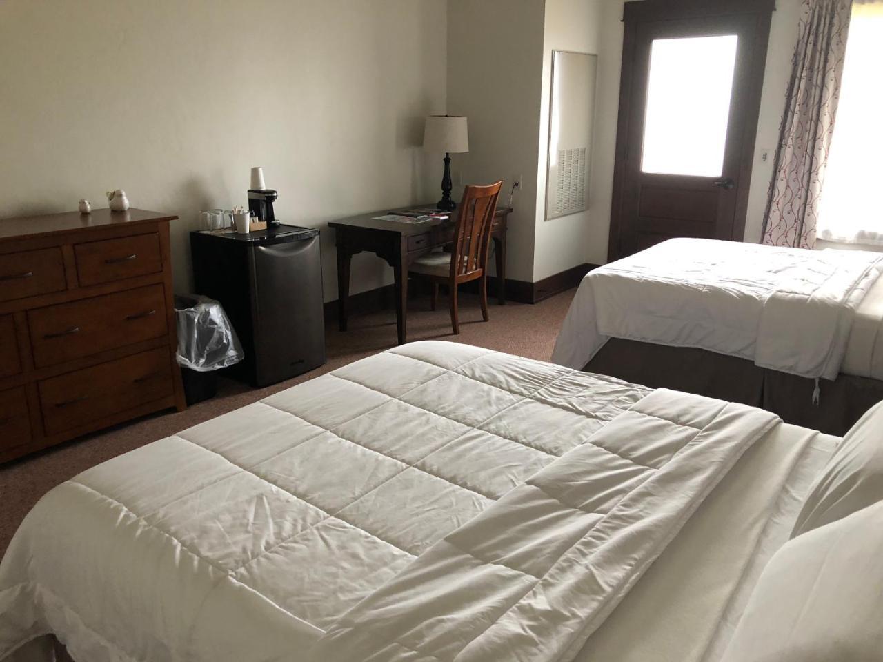 ווסט גליישר Great Northern Resort מראה חיצוני תמונה