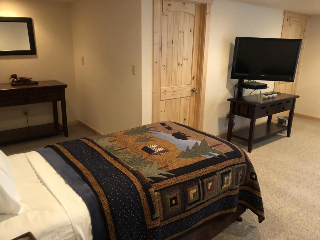 ווסט גליישר Great Northern Resort מראה חיצוני תמונה